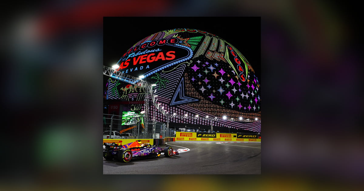 F1 hits jackpots, manhole hits Sainz - 2023 Las Vegas GP Review - Inside Line F1 Podcast