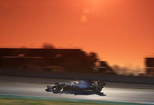 6: F1 Testing: Merc's Two-Spec Approach Could Backfire